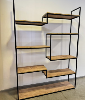Металевий стелаж у Loft стилі
